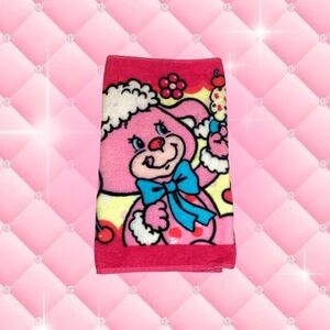 Hallmark Yum Yums face towel 🍬